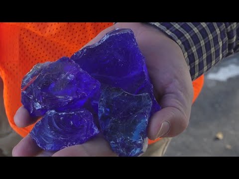 What Are The Purple Rocks On I 5 In Sacramento?