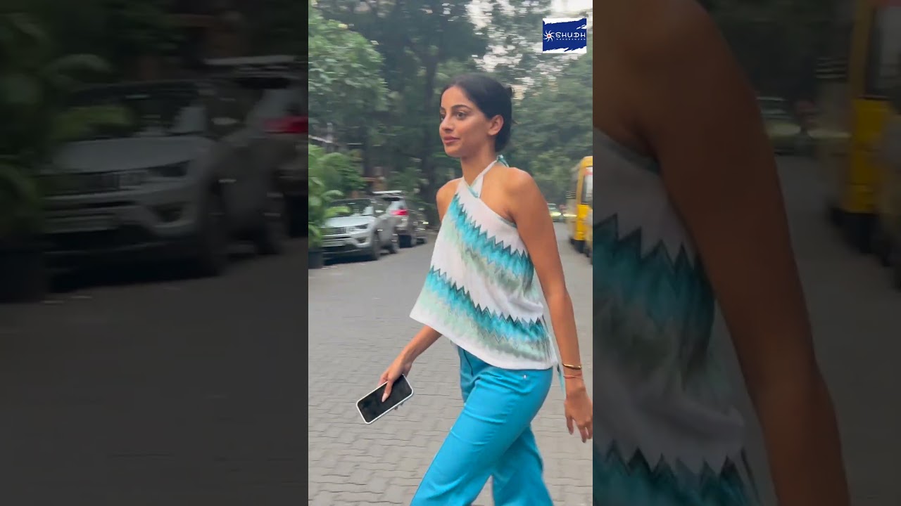 Banita Sandhu spotted for leaving a meeting in Santacruz | #shortvideo | Shudh Manoranjan 2 Banita Sandhu Spotted For Leaving A Meeting In Santacruz | #shortvideo | Shudh Manoranjan