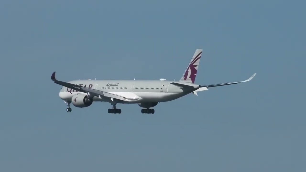 Beautiful Airbus (Qatar Airways)A350-1041 Landing at San Francisco International Airport 2 Beautiful Airbus (qatar Airways)a350 1041 Landing At San Francisco International Airport