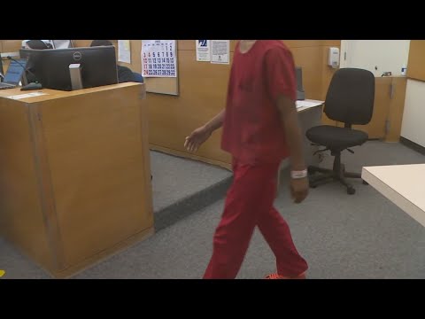 Burglary suspect accused of choking Bellevue officer to appear in court 2 Burglary Suspect Accused Of Choking Bellevue Officer To Appear In Court