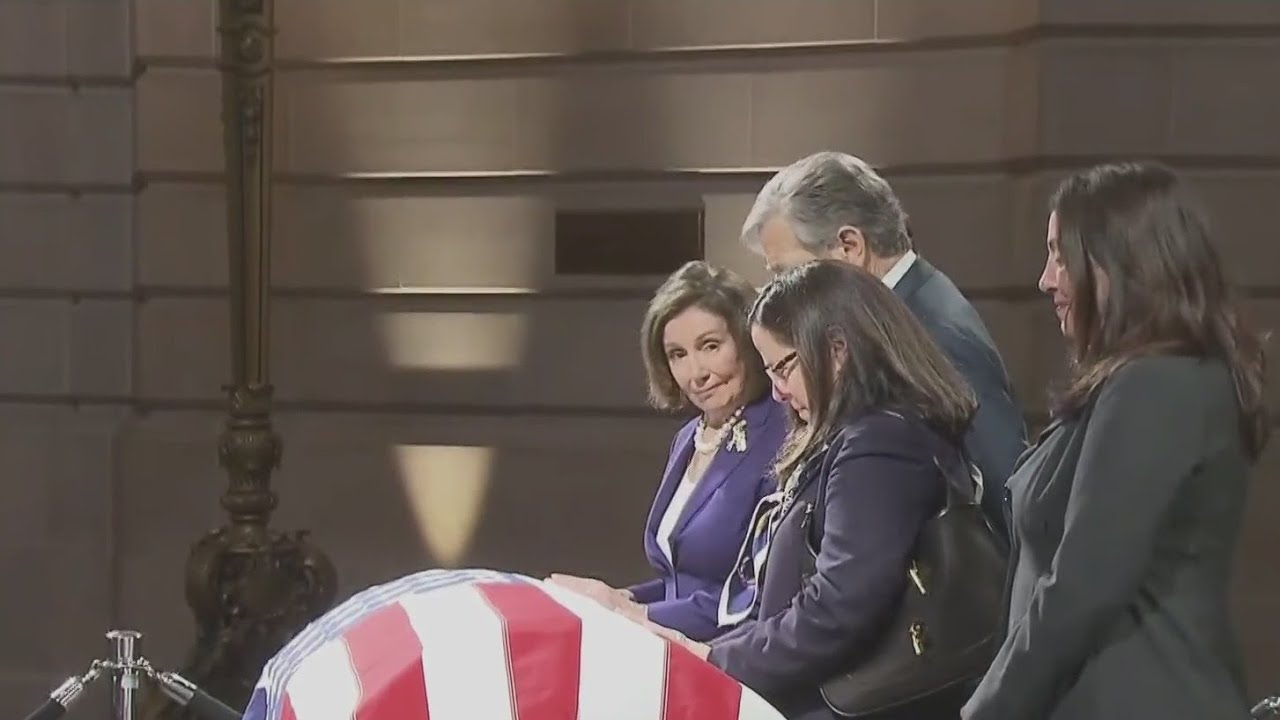 Family and friends file through San Francisco City Hall to pay tribute to late Sen. Dianne Feinstein 2 Family And Friends File Through San Francisco City Hall To Pay Tribute To Late Sen. Dianne Feinstein