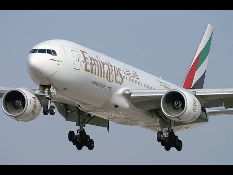 Fly Emirates Boeing 777 Landing At San Francisco International Airport