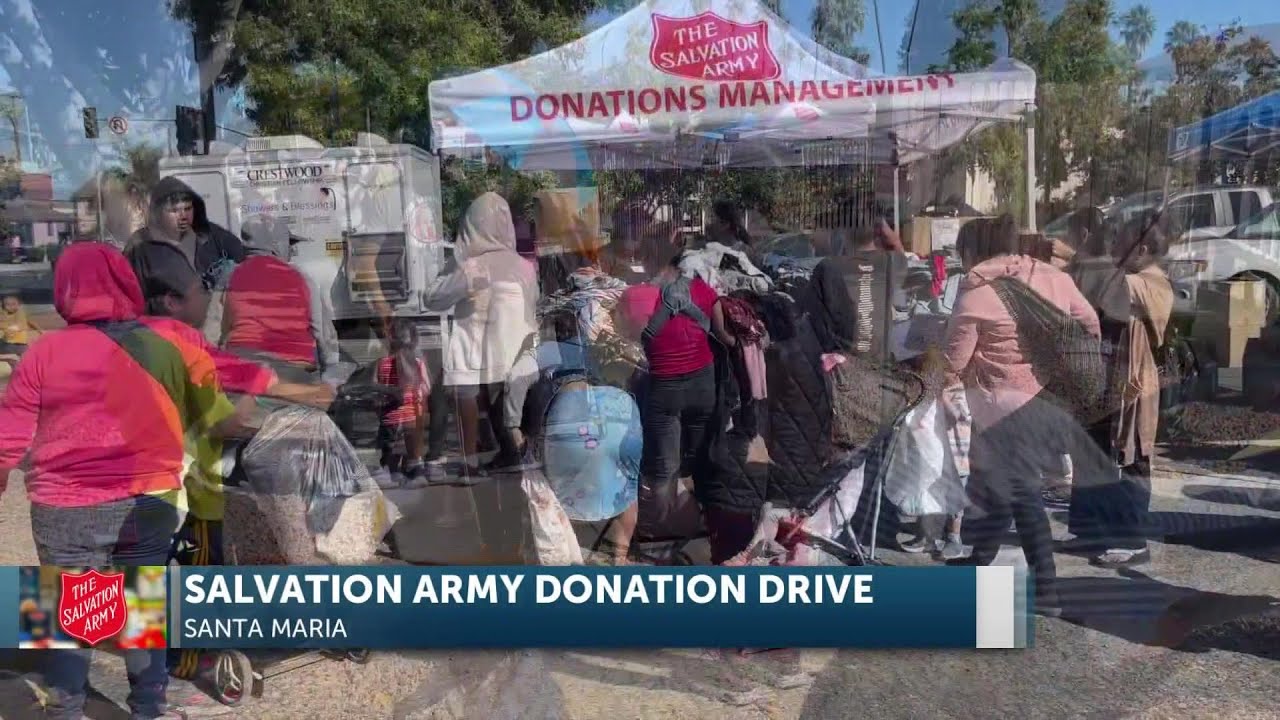 Hundreds gathered at the Salvation Army in Santa Maria for the Harvest Donations 2 Hundreds Gathered At The Salvation Army In Santa Maria For The Harvest Donations