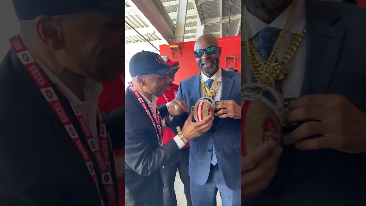 Jerry Rice Reunites With Roger Craig 💪 #49ers #shorts