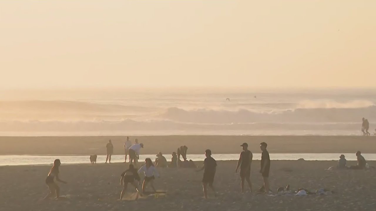 Local Try To Beat The Heat As Temperatures Soar Across The Bay Area