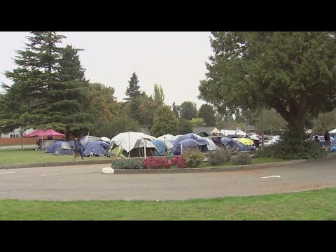 Migrant camp outside Tukwila church grows to more than 300 people 2 Migrant Camp Outside Tukwila Church Grows To More Than 300 People