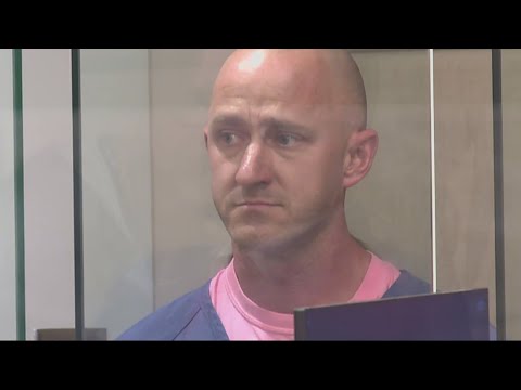 Off Duty Alaska Airlines Pilot Who Tried To Shut Down Plane Engines Appears In Court