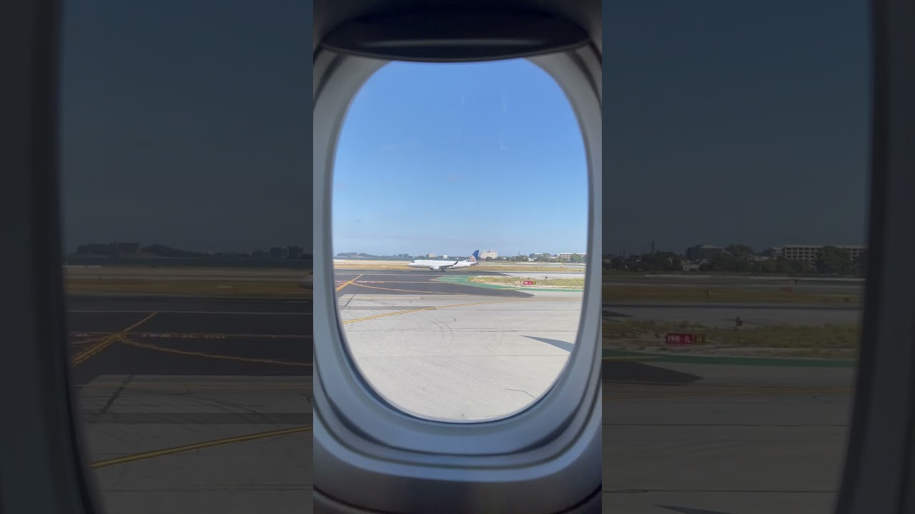 San Francisco International Airport Runway | San Francisco Ca #shorts #runway #airport