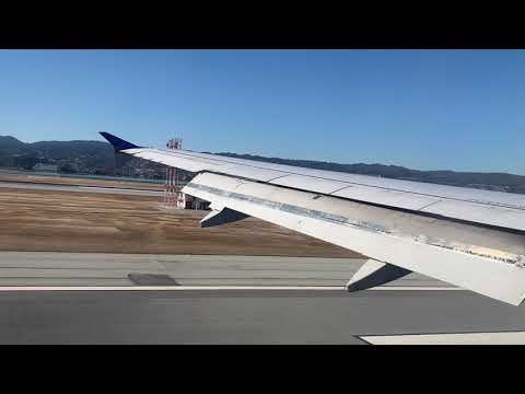 United Airlines Airbus A319 Landing at San Francisco International Airport (10/4/2023) 2 United Airlines Airbus A319 Landing At San Francisco International Airport (10/4/2023)