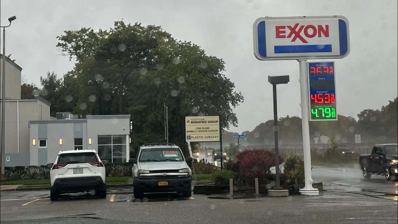 West Islip, New York Exxon Gas Prices As Of October 19, 2023 By: Vinny Lospinuso