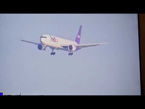 Fedex Express Flight 700 Heavy From Mem Airport To Sfo Airport A 767 300 Landing On Runway 28r