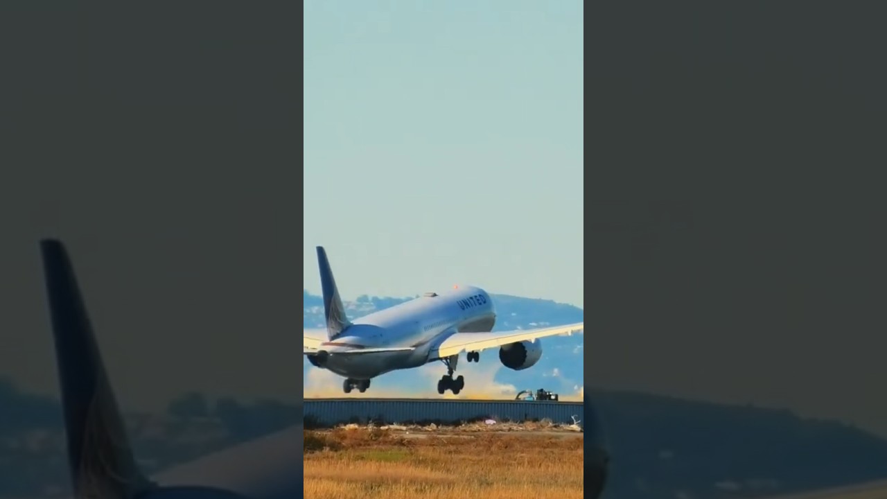 United Takes Off At San Francisco International Airport 🛫💫🇺🇸