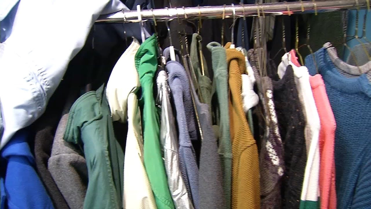 Hundreds in need gather in San Francisco's Mission District for free coats 2 Hundreds In Need Gather In San Francisco’s Mission District For Free Coats