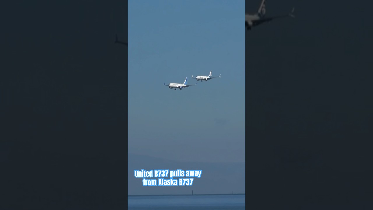 United And Alaska Airlines Boeing 737s On Final At San Francisco International Airport