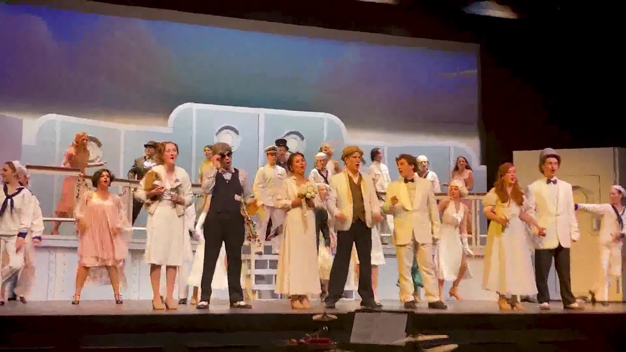 anything goes takes the stage at