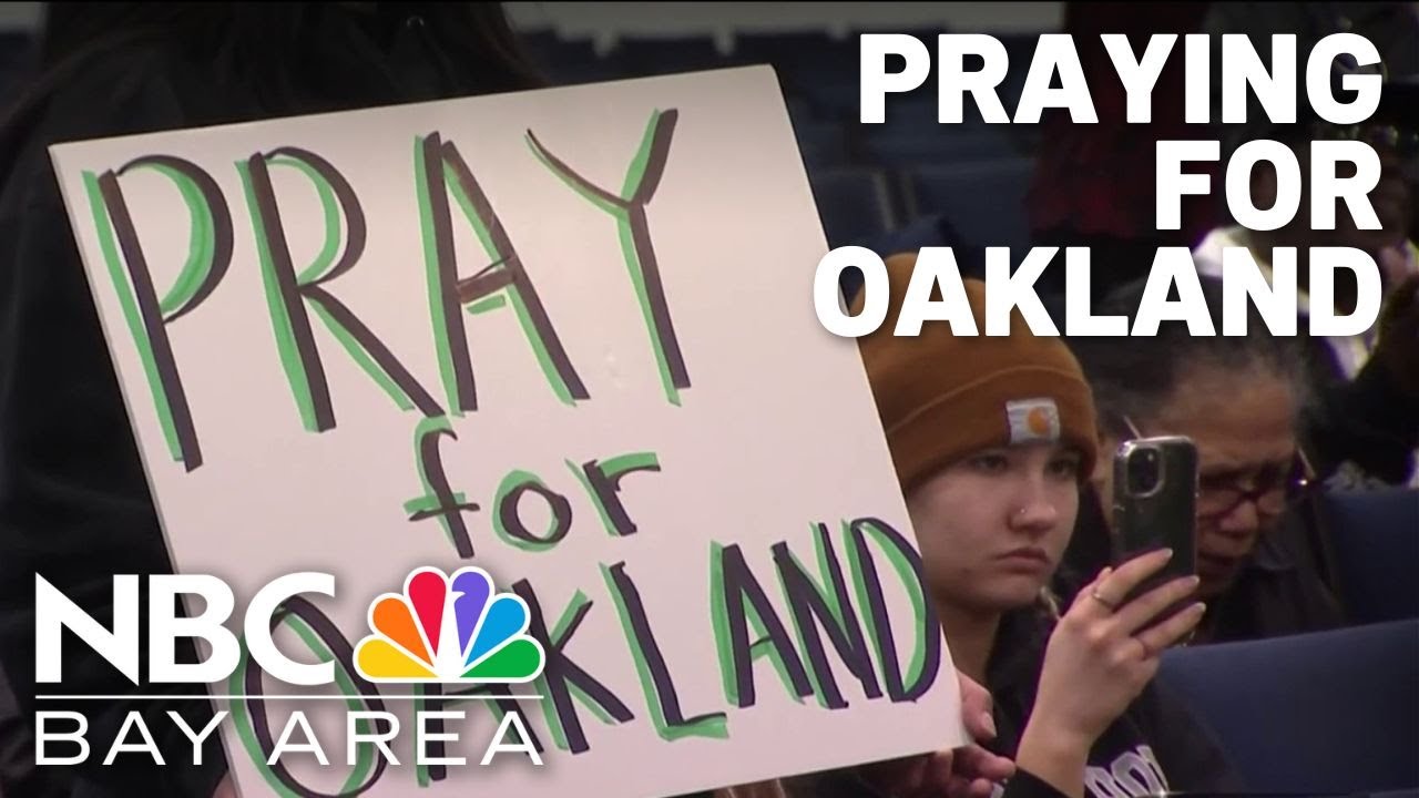 Faith leaders and NAACP hold prayer in response to Oakland's crime and businesses leaving 2 faith leaders and naacp hold pra