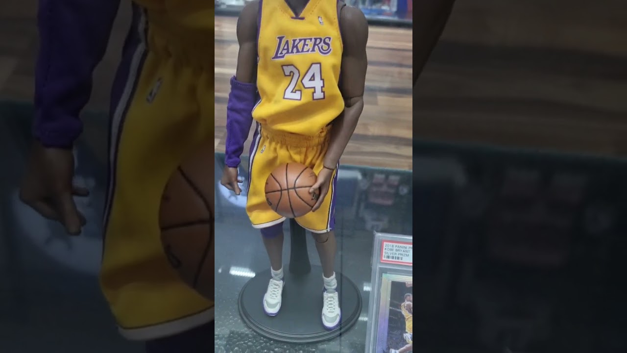 Kobe Bryant Los Angeles Lakers NBA Action Figure #lbj #toys #bulls #boston #miami #gsw #dc #knicks 2 kobe bryant los angeles lakers n