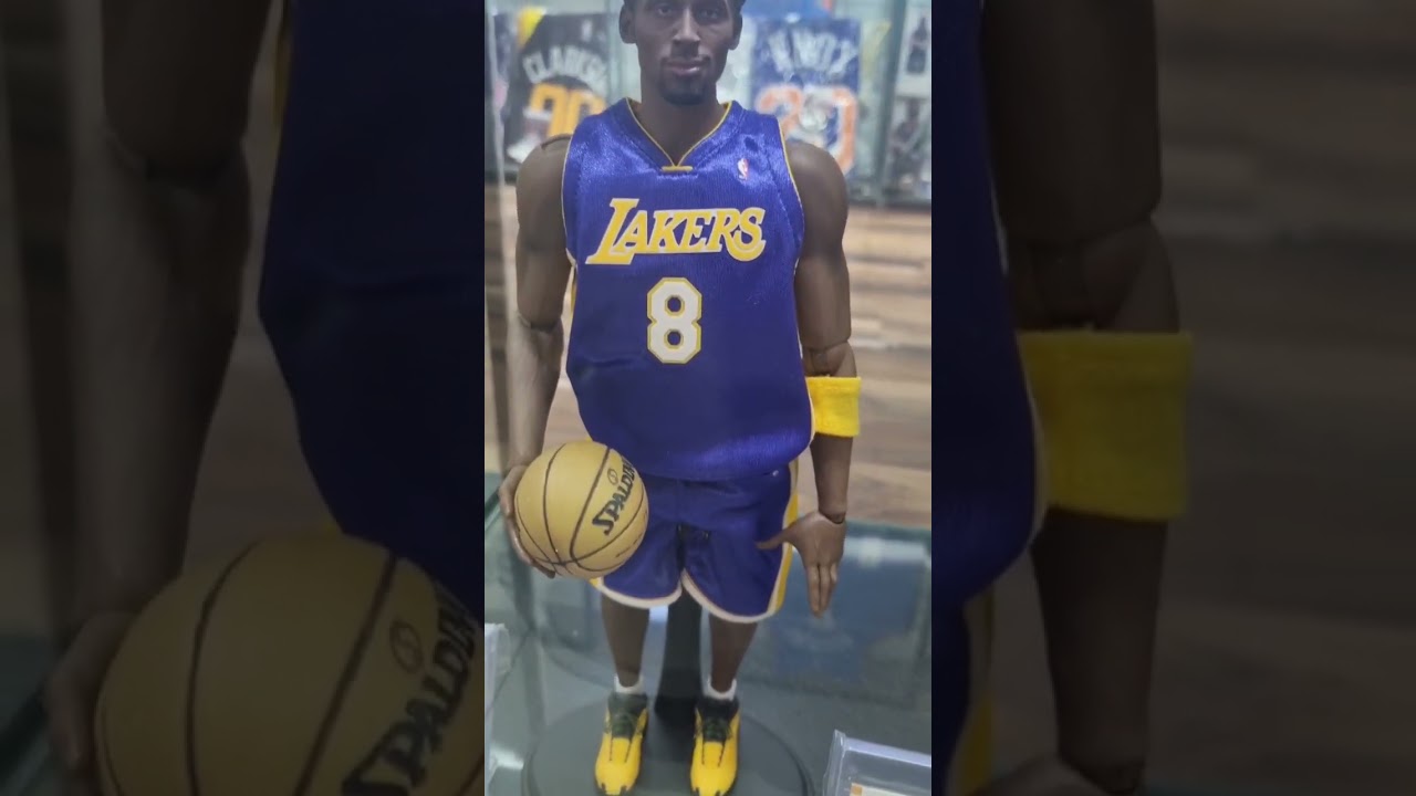 Kobe Bryant NBA Los Angeles Lakers Action Figure #hottoys #toys #miami #dalls #boston #spurs #gsw 2 kobe bryant nba los angeles lake