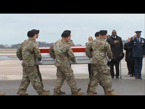 Military analyst discusses US airstrikes in Syria, Iraq in response to deaths of three soldiers 2 military analyst discusses us ai