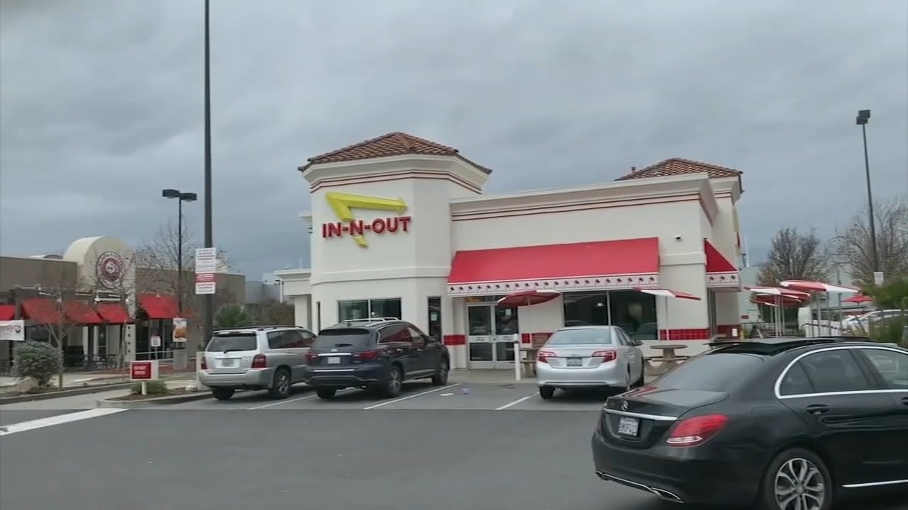 in n out to close oakland store