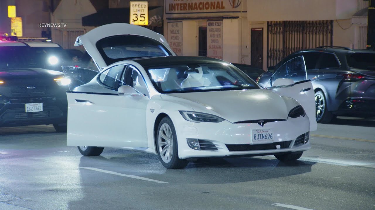 Los Angeles News Anchor’s Stolen Tesla Runs Out of Juice During Pursuit 2 los angeles news anchors stolen