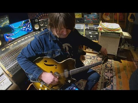 Portland musician who had vintage guitars stolen reunited with most of his equipment 2 portland musician who had vintag