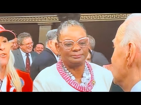 president biden ignores marjorie 1