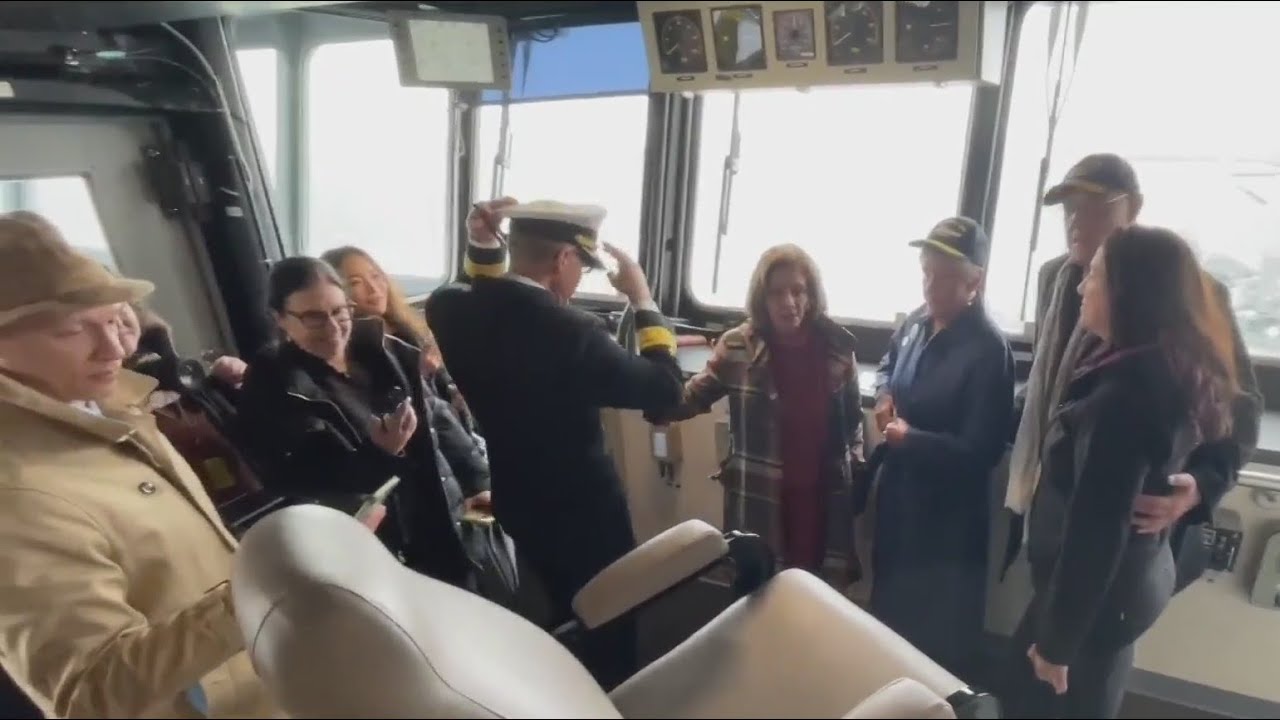 rep nancy pelosi gets tour of us