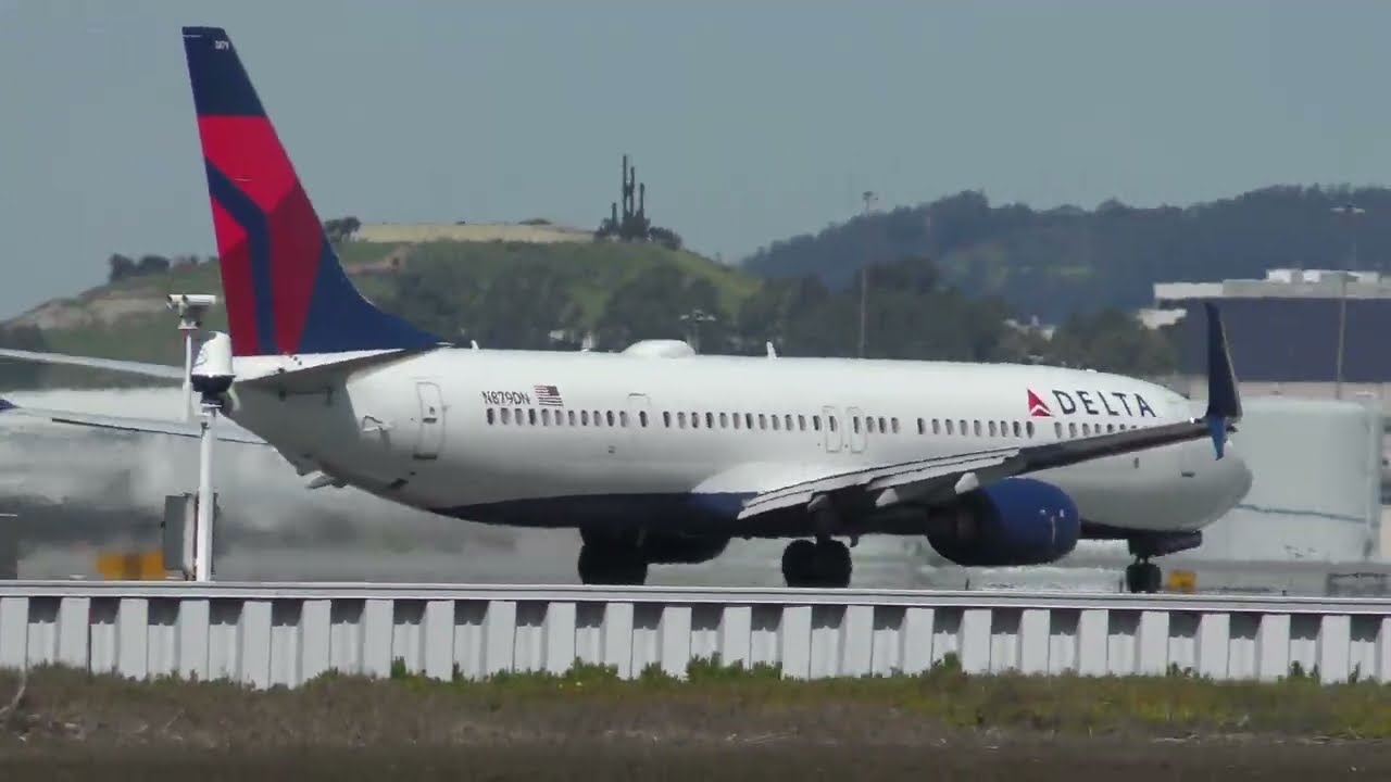 DAZZLING DELTA Airlines TAKEOFF - BOEING 737-900 - DL916 - SFO to Atlanta - N879DN - Plane Spotting 2 dazzling delta airlines takeoff