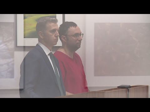 Man accused of exposing himself to 11 children in Seattle neighborhoods pleads not guilty 2 man accused of exposing himself
