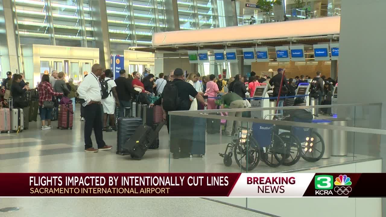 Sheriff, FBI investigate cut AT&T lines that caused huge delays at Sacramento’s main airport 2 sheriff fbi investigate cut att