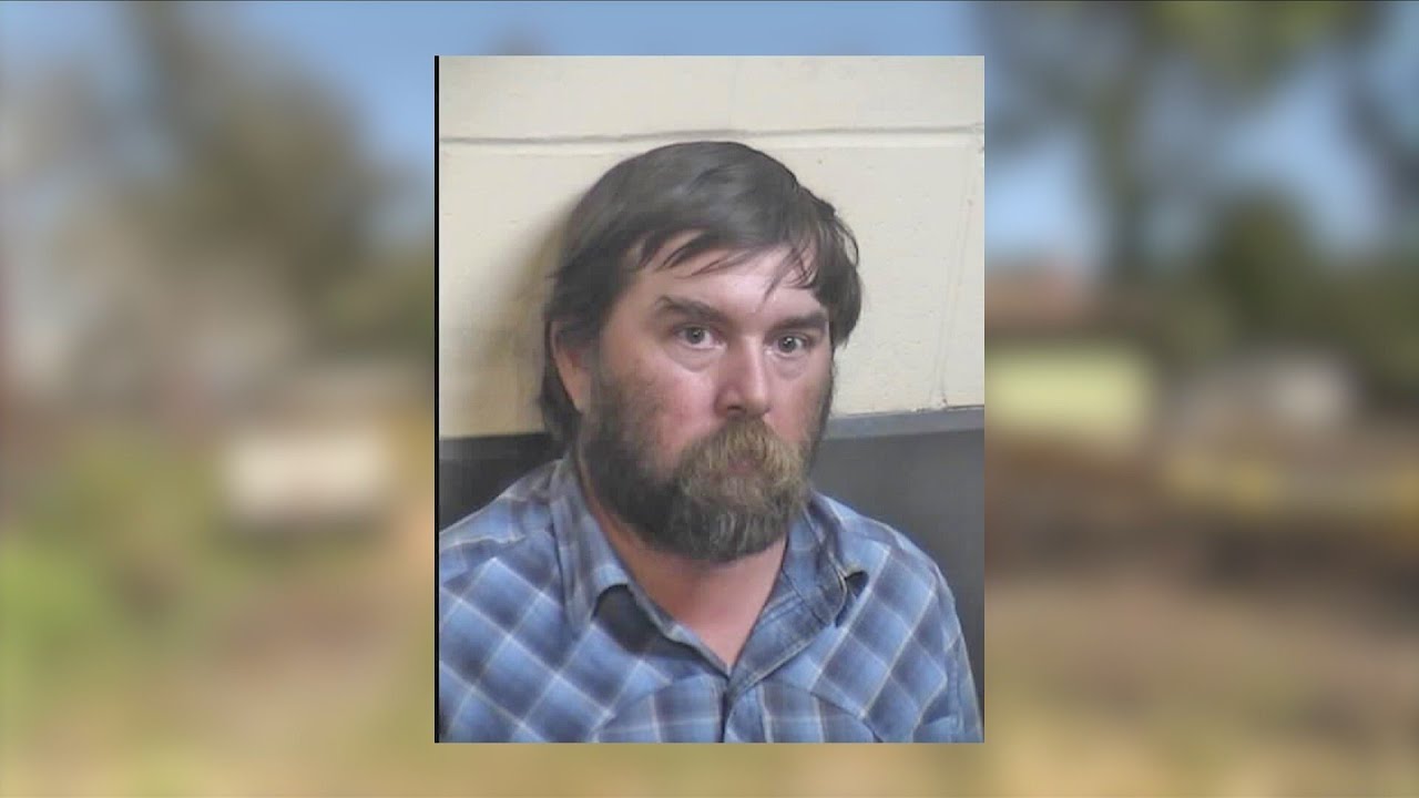 Man arrested after abuse, neglect of 300 animals, 4 children, in Fresno County, deputies say 2 man arrested after abuse neglect
