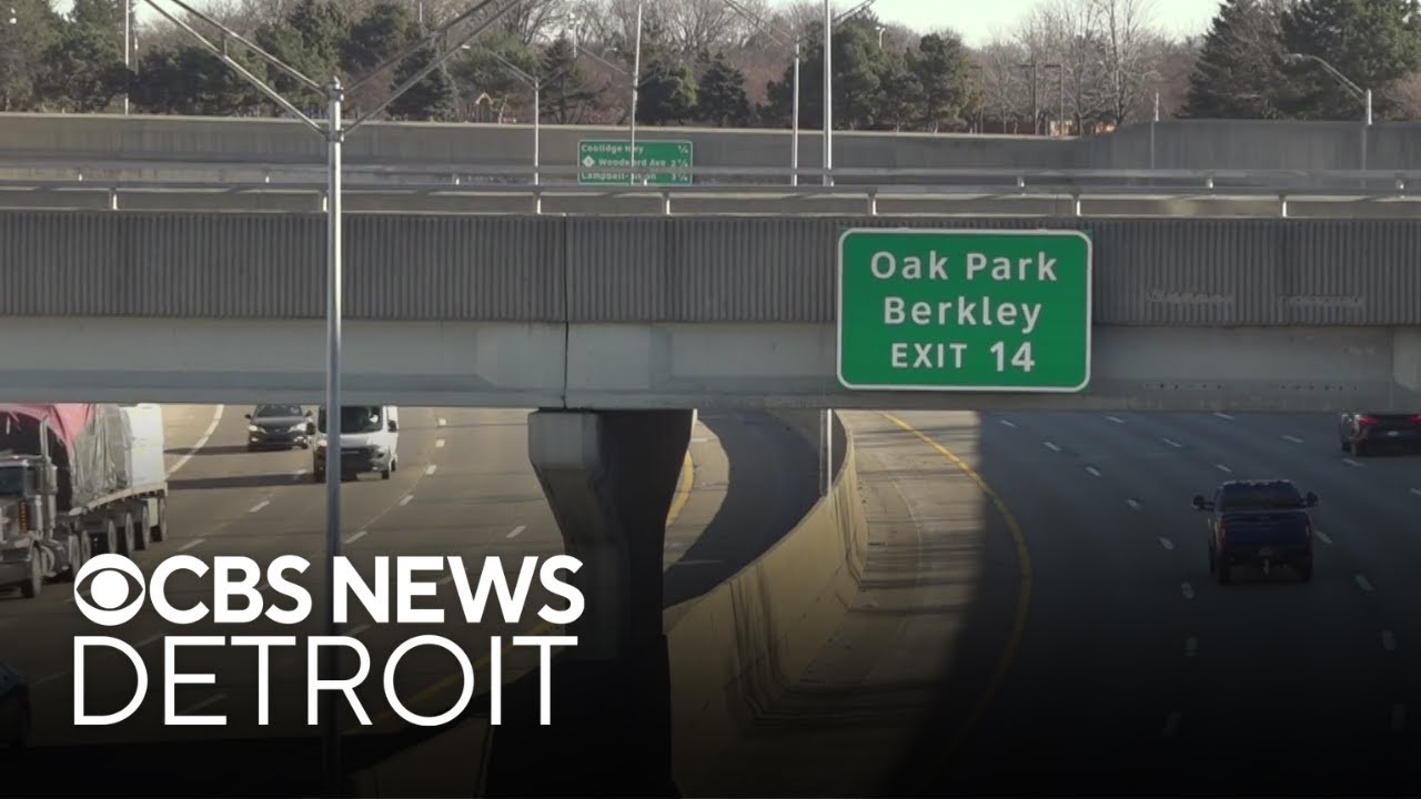 portion of i 696 in oakland coun