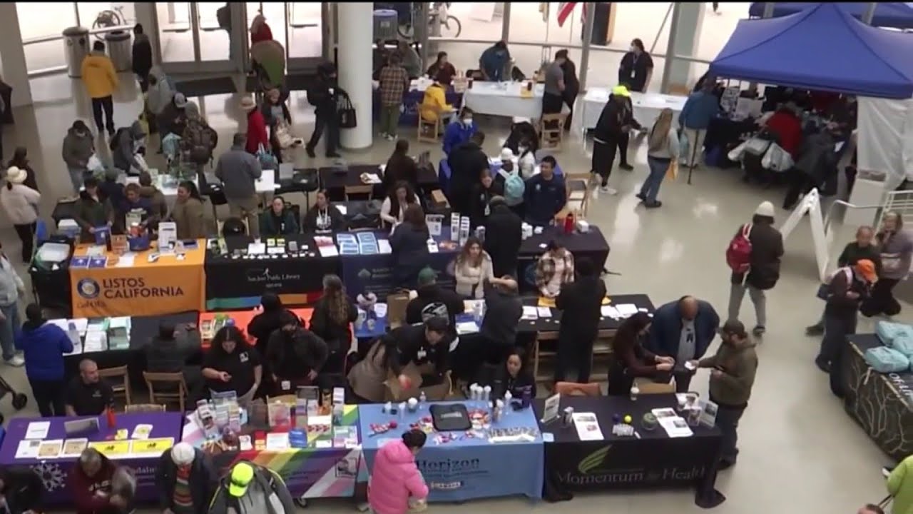 unhoused people receive free ser
