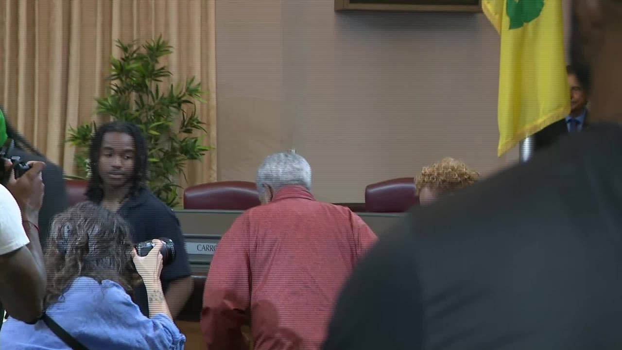 watch barbara lee takes oath as