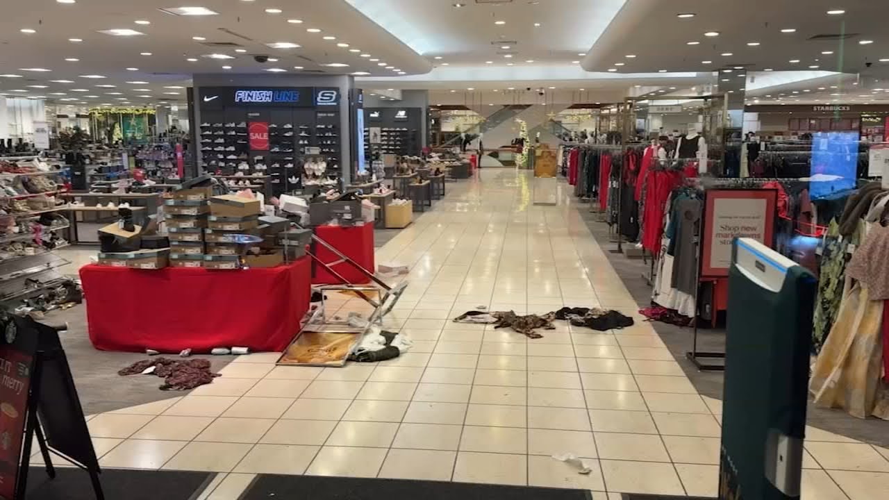 3 people injured in black friday