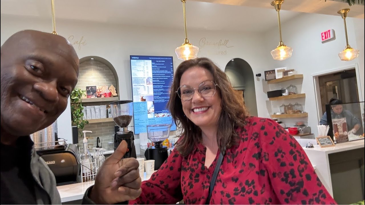 leslie talks stroopwafels made i