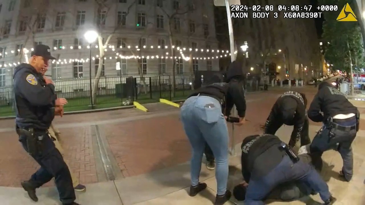 Man With PEW PEW Runs From Police In San Francisco 2 man with pew pew runs from polic
