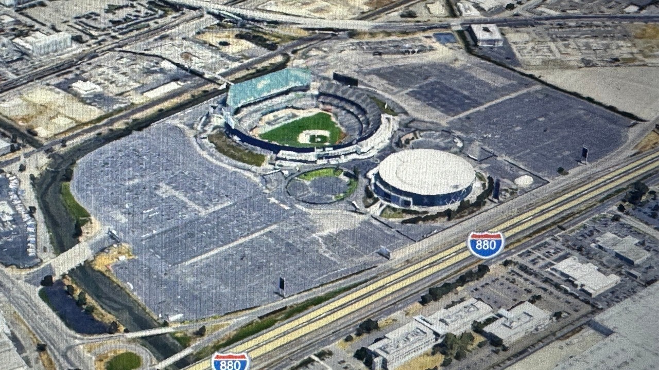 why the oakland arena land sale