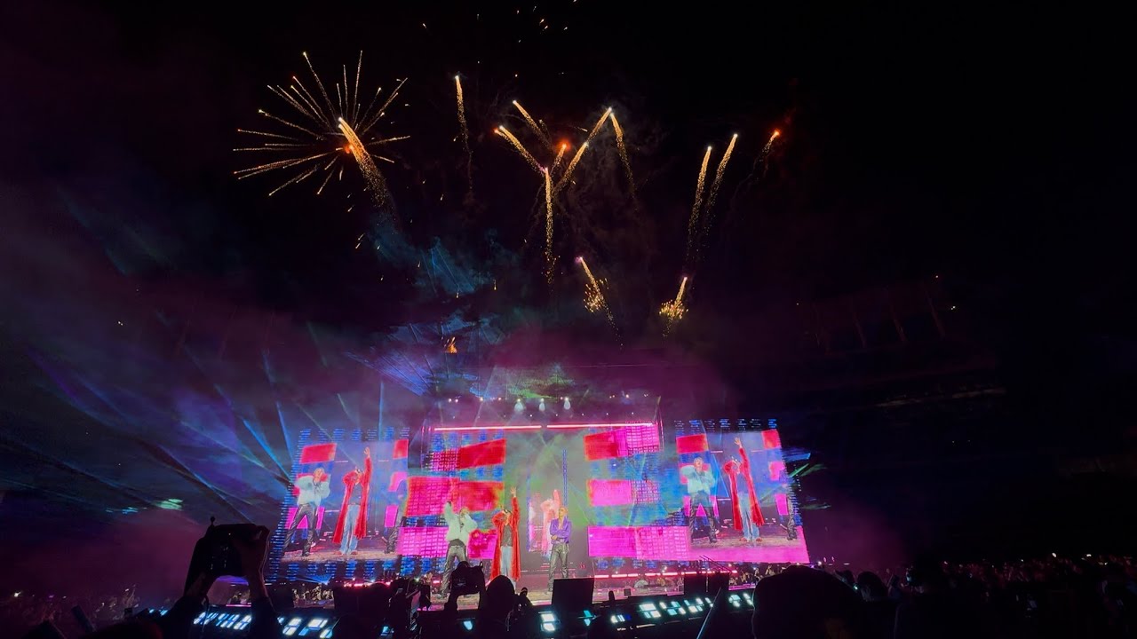 G-DRAGON (FEATURING TAEYANG & DAESUNG OF BIGBANG) - Home Sweet Home (Live at Oakland Coliseum) 1 g dragon featuring taeyang daesu